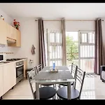 Privatunterkunft Deluxe In Shared In Cristianos Playa Habitacionstanza Air-conditioned Arona (Tenerife)
