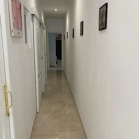 Deluxe In Shared In Cristianos Playa Habitacionstanza Air-conditioned Homestay Arona (Tenerife)