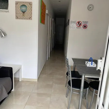 Deluxe In Shared In Cristianos Playa Habitacionstanza Air-conditioned Homestay Arona (Tenerife)