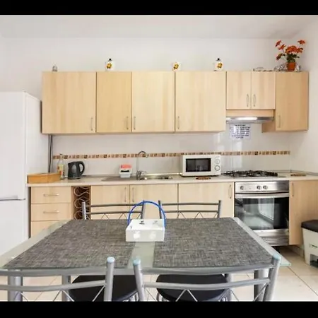 Deluxe In Shared In Cristianos Playa Habitacionstanza Air-conditioned Quarto em Acomodações Particulares *